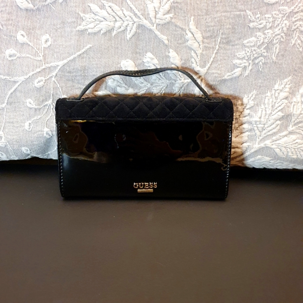 Like-New Guess Handheld / Crossbody Black Suede Bag - Picture 5 of 9